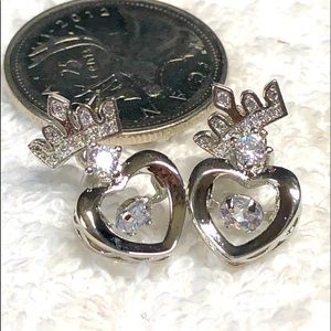 Pretty crown and heart silver earrings —-NWOT